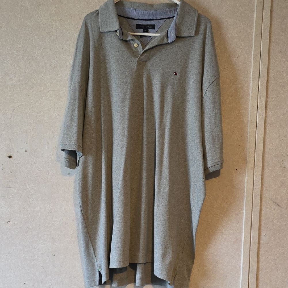 Tommy Hilfiger Men's Polo Shirt in Gray